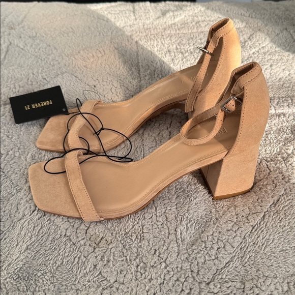 Forever 21 Nude Block Heel Sandals - Picture 2 of 4
